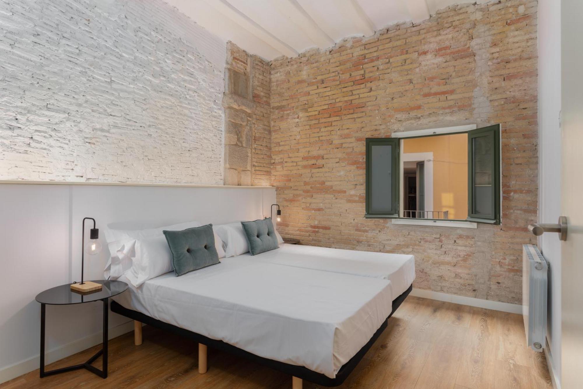Flateli Sant Agusti Apartment Girona Luaran gambar